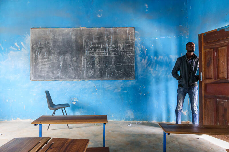 Gabriel Chileshe, une passion pour l'enseignement et une vocation à se rendre utile pour la communauté (Photo Sacha Chillier/Comundo)