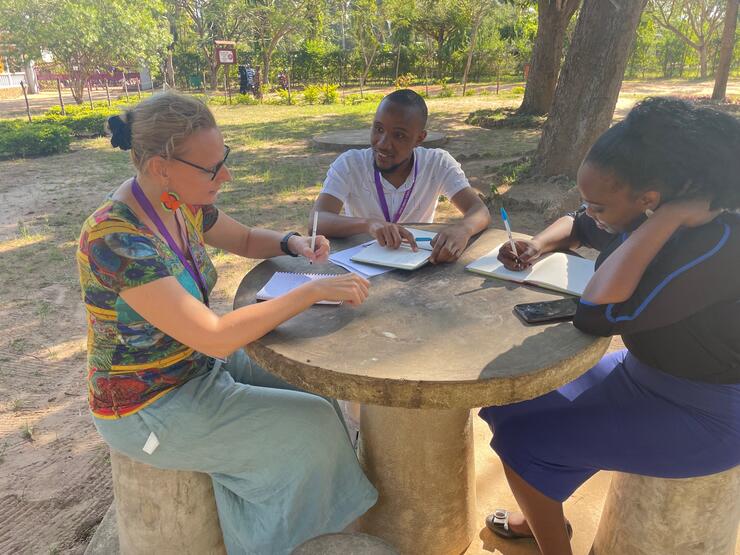 Rencontre avec mes collègues Sheila Amwoma et Eric Kilelu.