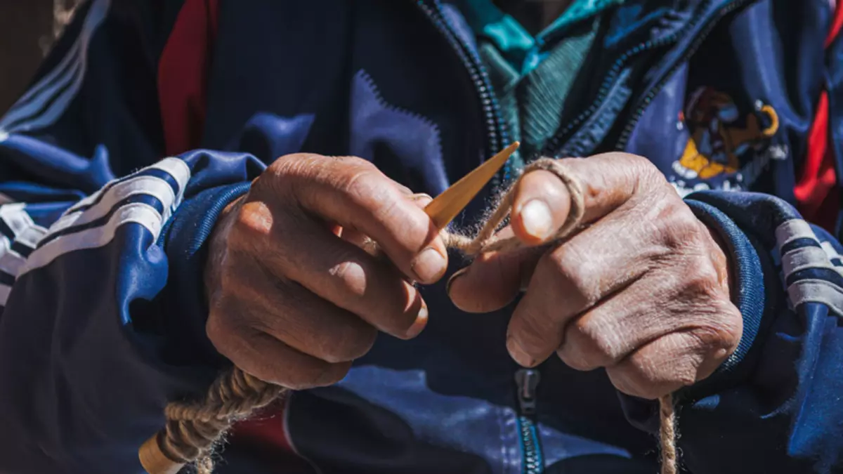 Wie Jesús stricken lernte | Mit Fachleuten im Entwicklungseinsatz | Comundo