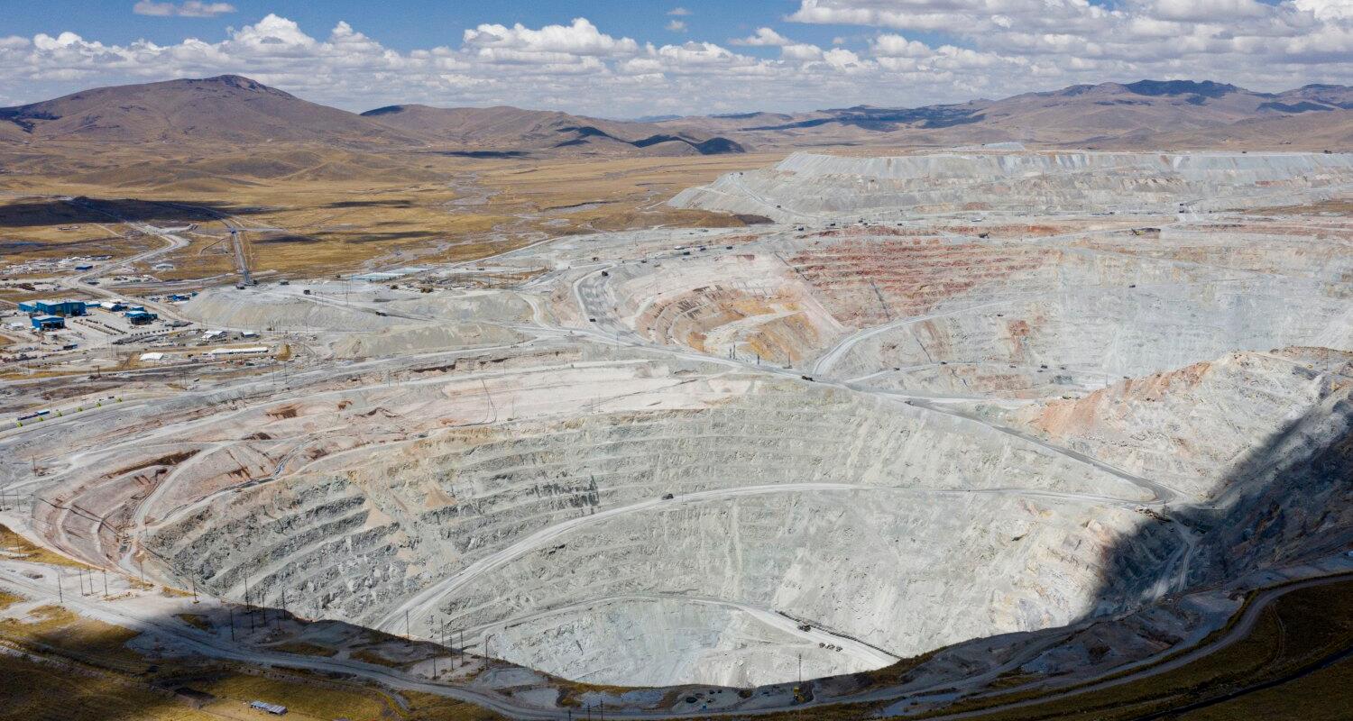 Intere montagne sono vittime delle miniere a cielo aperto.