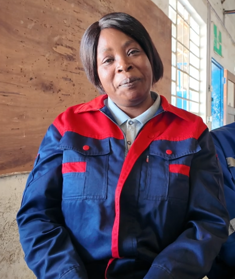 Brenda Siyajanika, Instruktorin im Lusaka Vocational Training Center