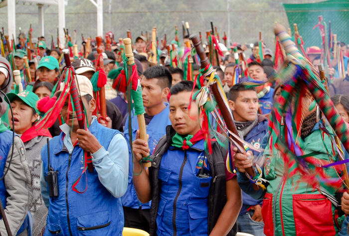 Kolumbien, Paletará: Teilnehmende des Regionaltreffens der Guardia Indígena.