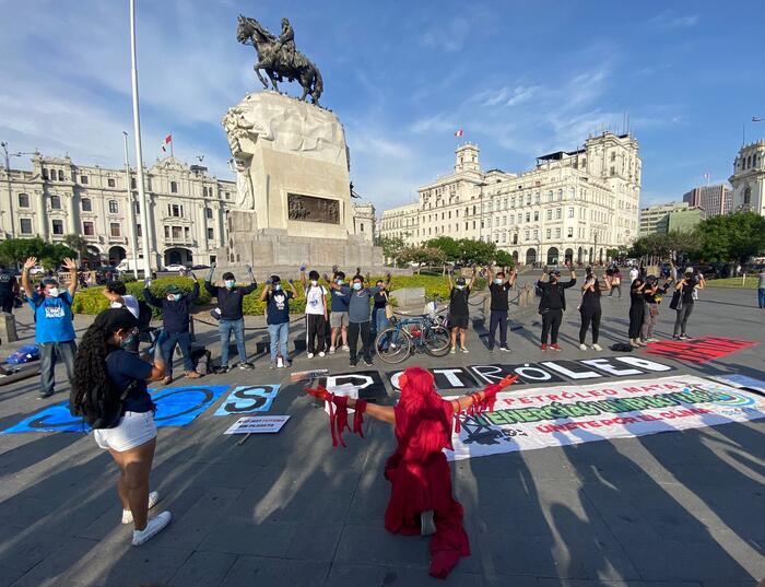 Action de protestation du MOCICC à Lima.