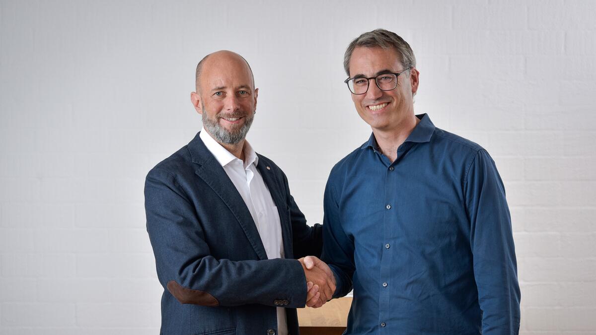 Le nouveau directeur Daniel Roduner (à gauche) et le directeur sortant Erik Keller (à droite).