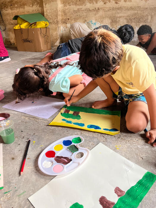 Le soutien psychosocial à l'attention des enfants et des adolescent,es revêt une importance capitale en ce moment.