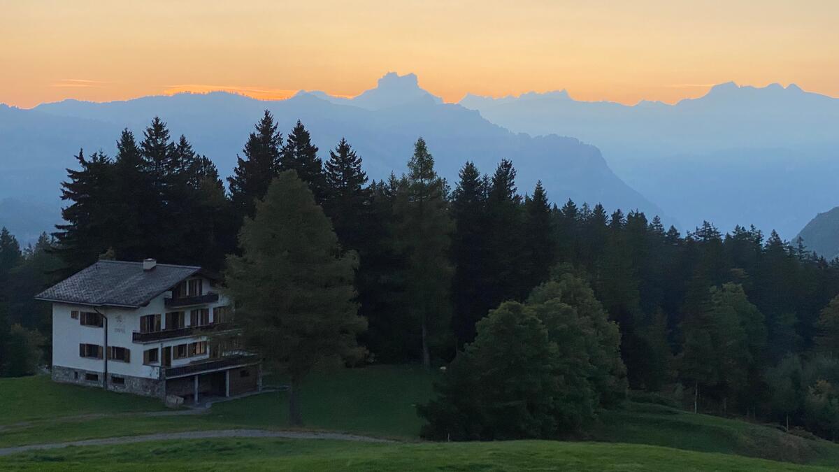 Ferienhaus Staffel bei Sonnenaufgang 